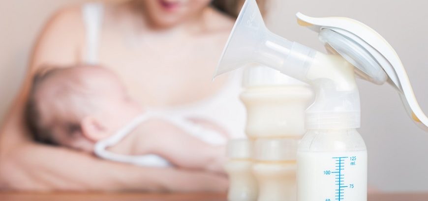 breastfeeding and pumping schedule for newborn